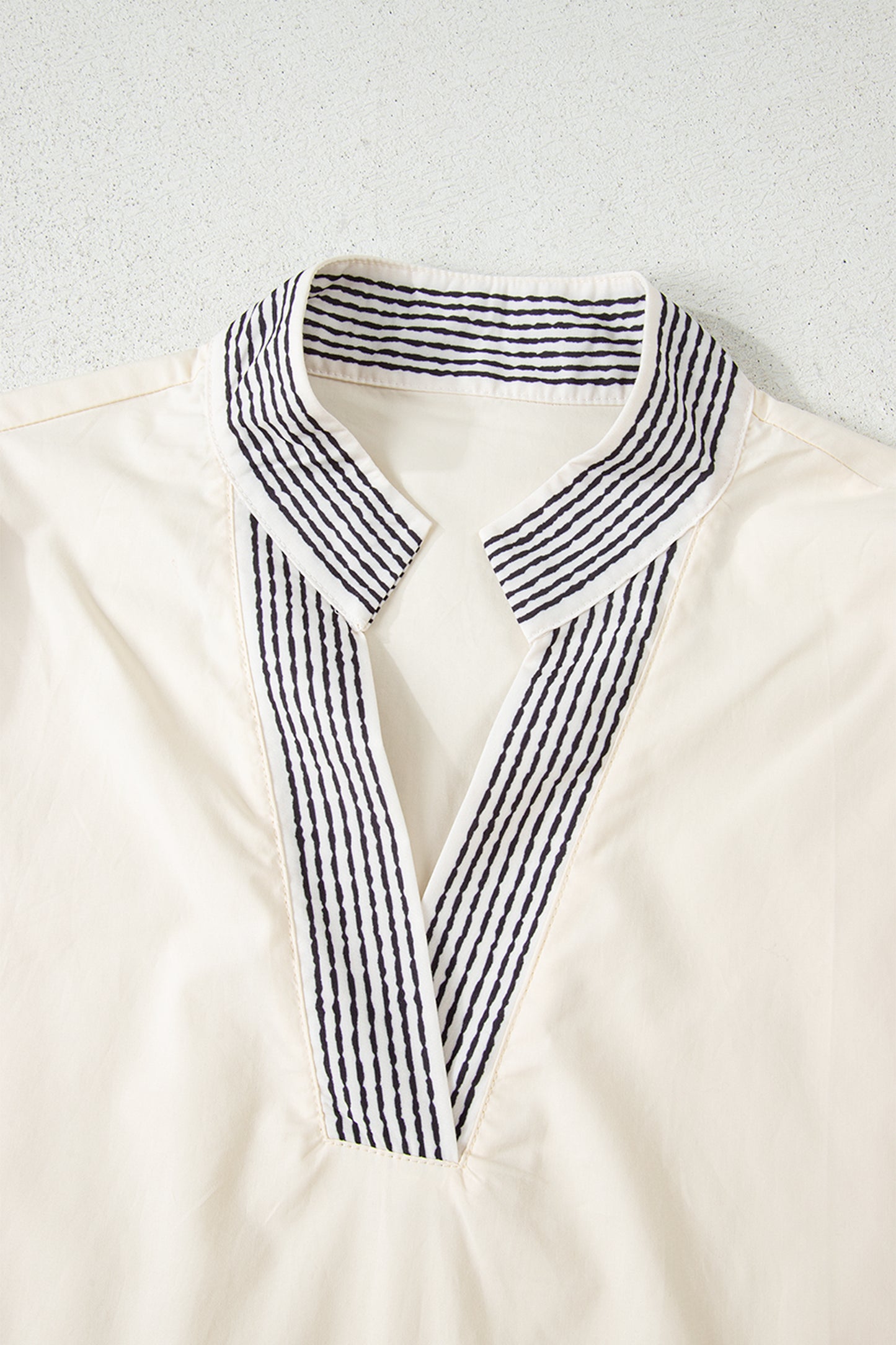 White Floral Puff Sleeve Contrast V Neck Patchwork Blouse